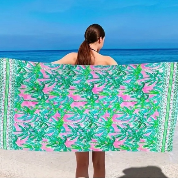 Lilly Pulitzer Other - NWT Lily Pultizer 
Oversized Pool/Beach Towel or blanket!  Tropical style